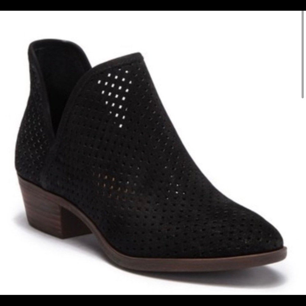 NWOT Lucky Brand Parnesa Perforated Ankle Bootie in Black Suede 7.5